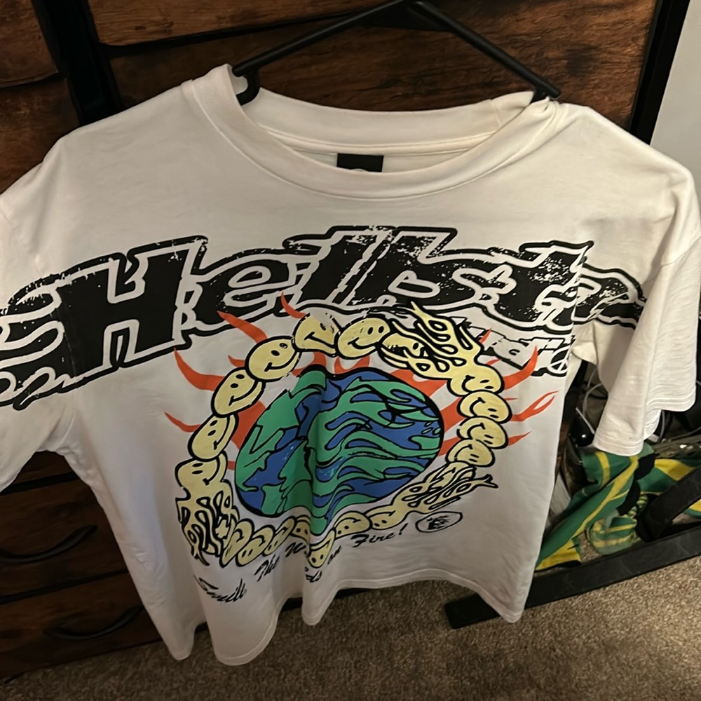 White hellstar tee, comfortable, great material worn 2x